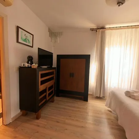 Utopia Hotel